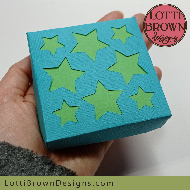 Stars cardstock gift box template for Cricut and other cutting machines