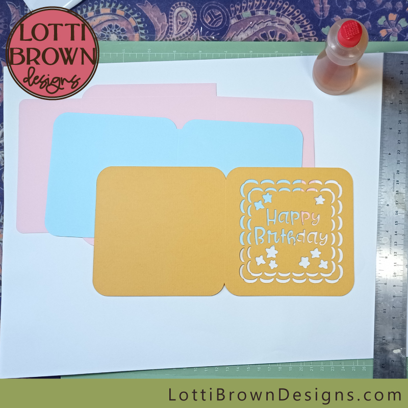 Making a birthday card with Cricut tutorial