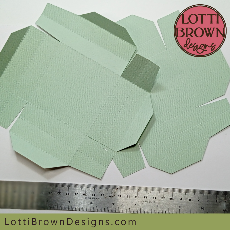 Love box template, heart box, romantic box, gift box, Cricut