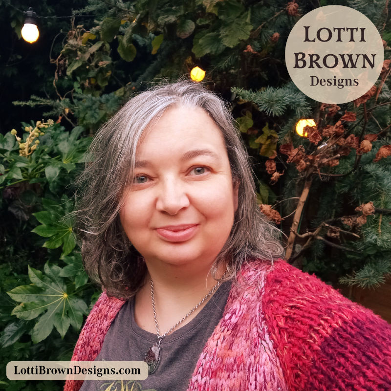 Lotti Brown nature artist