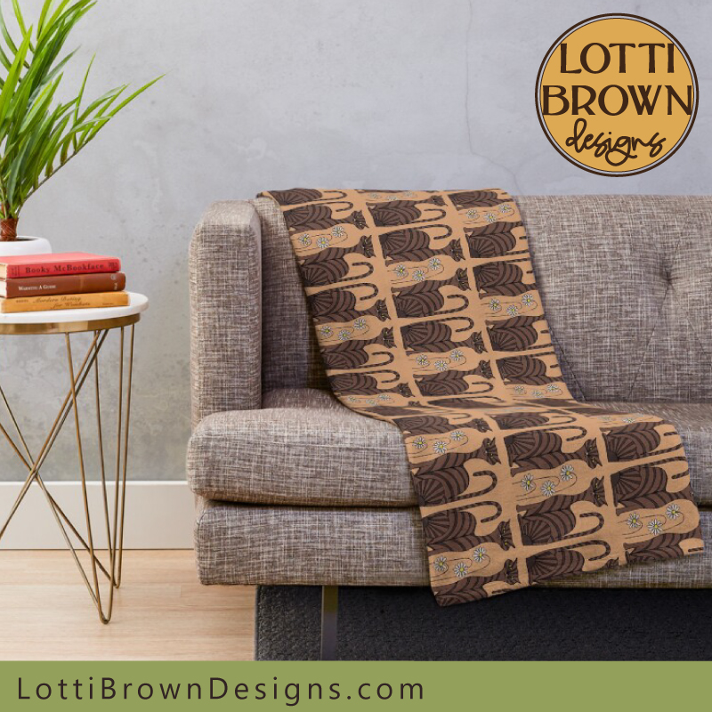 Retro tabby cat throw blanket in apricot